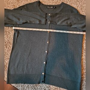 NY& Co Hunter Green Cardigan